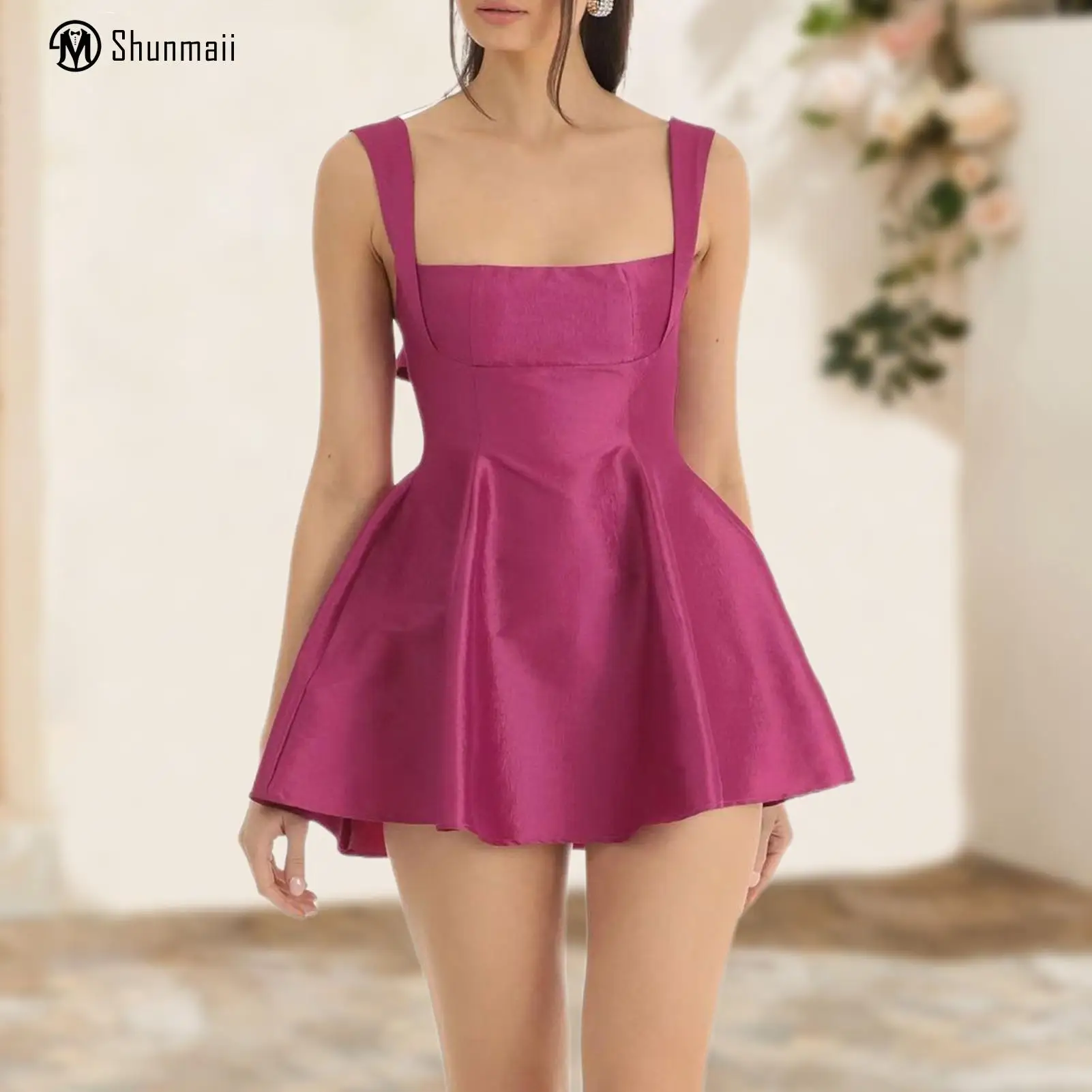 Женское платье на бретелях с завязками сзади Элегантное платье с открытой спиной Однотонный пуловер с высокой талией Шикарное вечернее клубное короткое платье-комбинация
Женское платье на бретелях с завязками сзади Элегантное платье с открытой спиной Однотонный пуловер с высокой талией Шикарное вечернее клубное короткое платье-комбинация