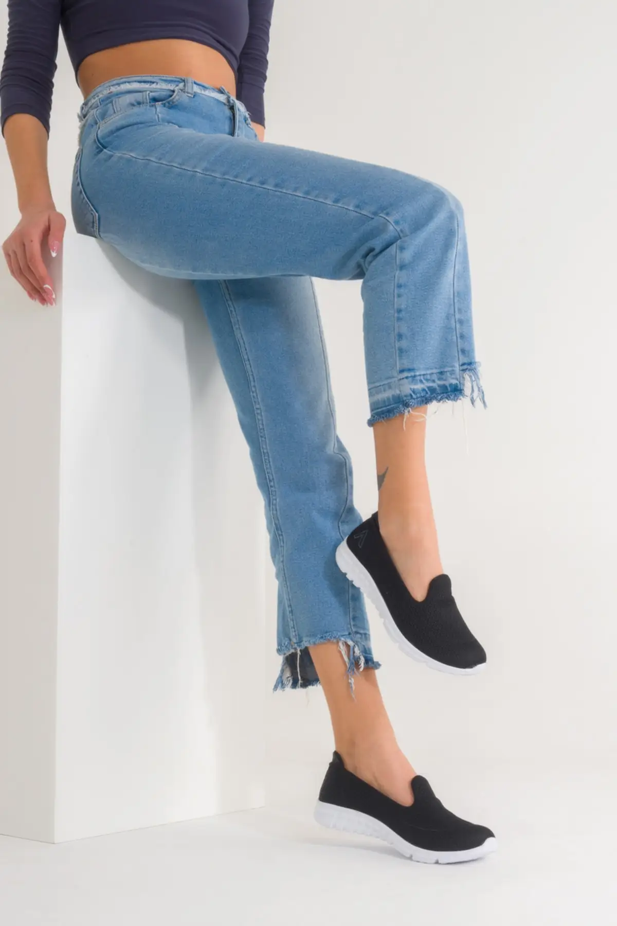 Women Flats Shoes Memory Sole Sports Fashion Flats For Ladies Casual Shoes Elegant Flat Summer Footwear
Women Flats Shoes Memory Sole Sports Fashion Flats For Ladies Casual Shoes Elegant Flat Summer Footwear