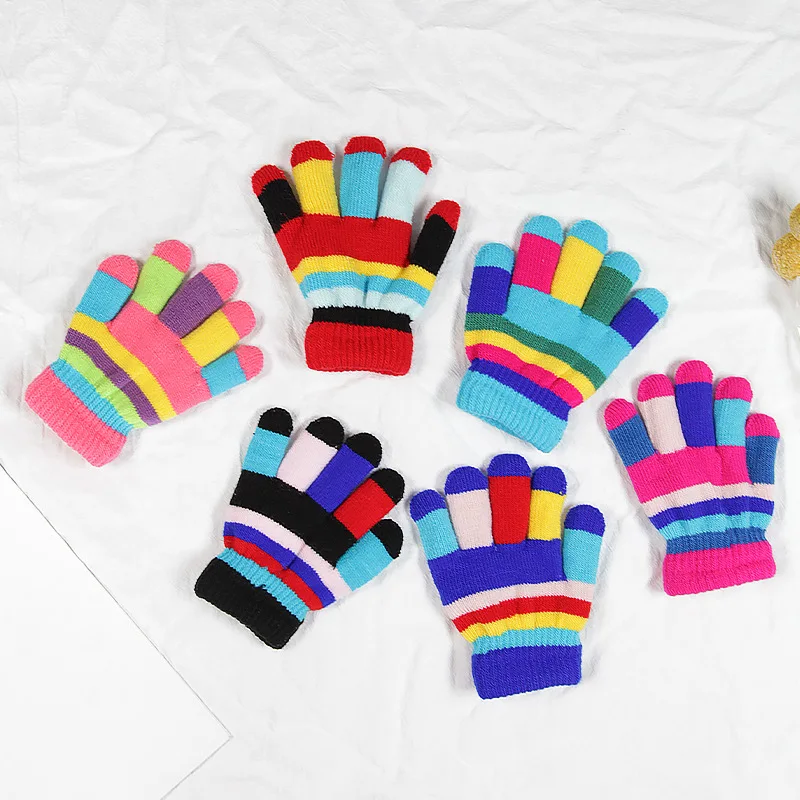 Cute Christmas Kids Winter Thick Warm Gloves Unisex Children Knitted Wool Color Stripes Full Finger Wrist Gloves Mittens 
Cute Christmas Kids Winter Thick Warm Gloves Unisex Children Knitted Wool Color Stripes Full Finger Wrist Gloves Mittens