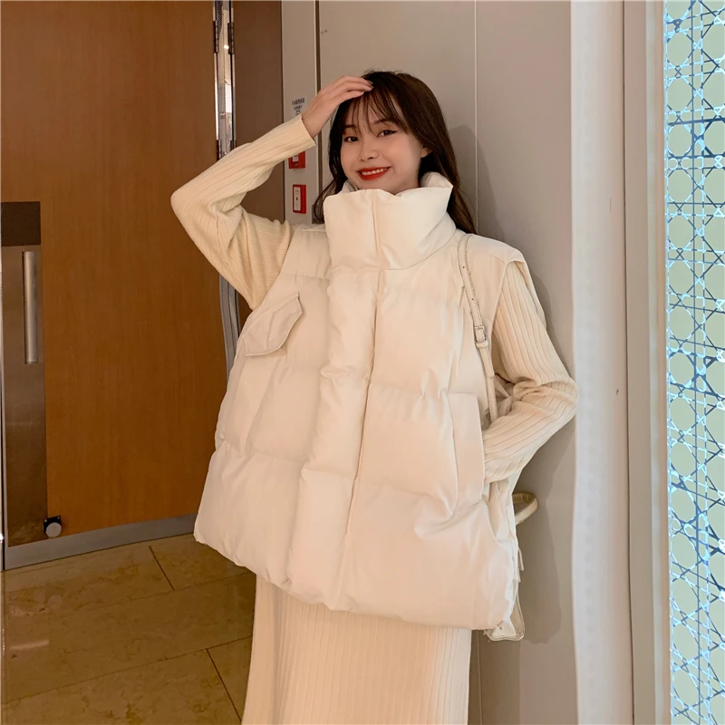 2022 Winter Outer Wear Loose Women's Sleeveless Jackets Vest Jacket New Fashion Down Cotton Thickened Stand Collar Ladies Vest
2022 Winter Outer Wear Loose Women's Sleeveless Jackets Vest Jacket New Fashion Down Cotton Thickened Stand Collar Ladies Vest