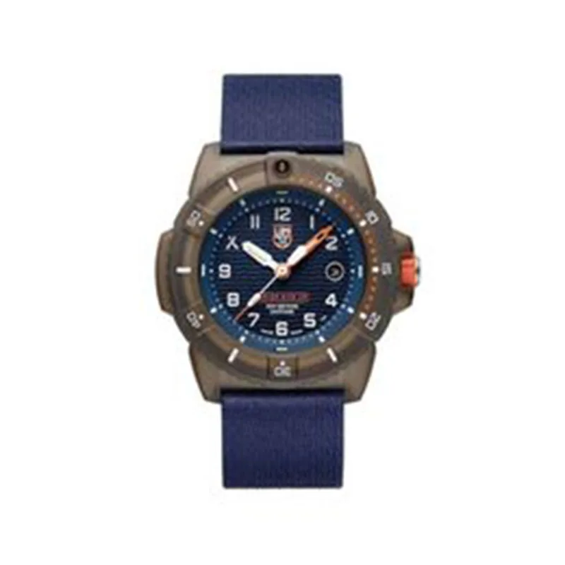 Bell Co branded Luminox Swiss Military Watch Reminist Environmental Protection Limited Series Diving Watch 3703. C
Bell Co branded Luminox Swiss Military Watch Reminist Environmental Protection Limited Series Diving Watch 3703. C