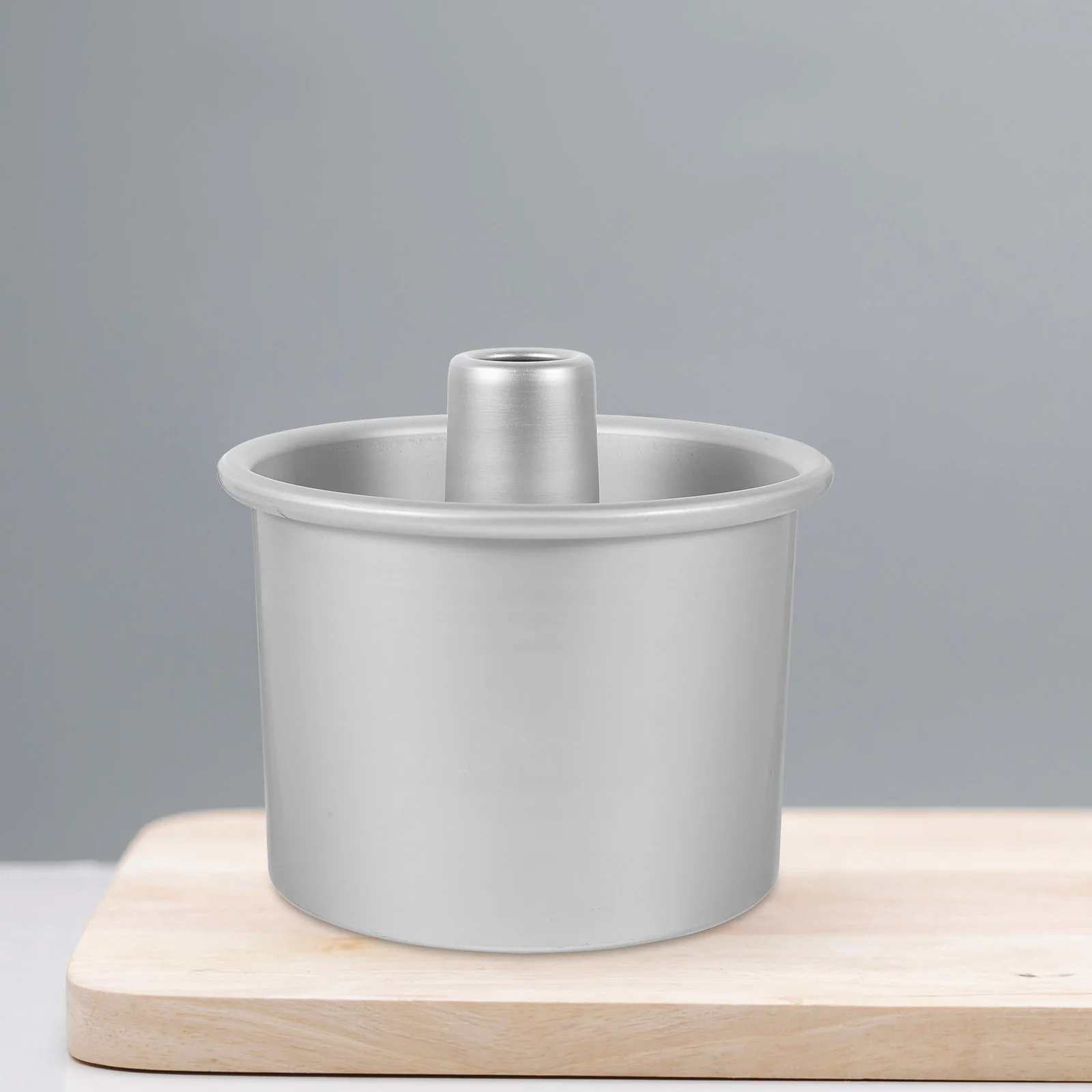 1 Set Round Cake Pan Practical Aluminum Alloy Cake Mold With Removable Bottom for Baking
1 Set Round Cake Pan Practical Aluminum Alloy Cake Mold With Removable Bottom for Baking