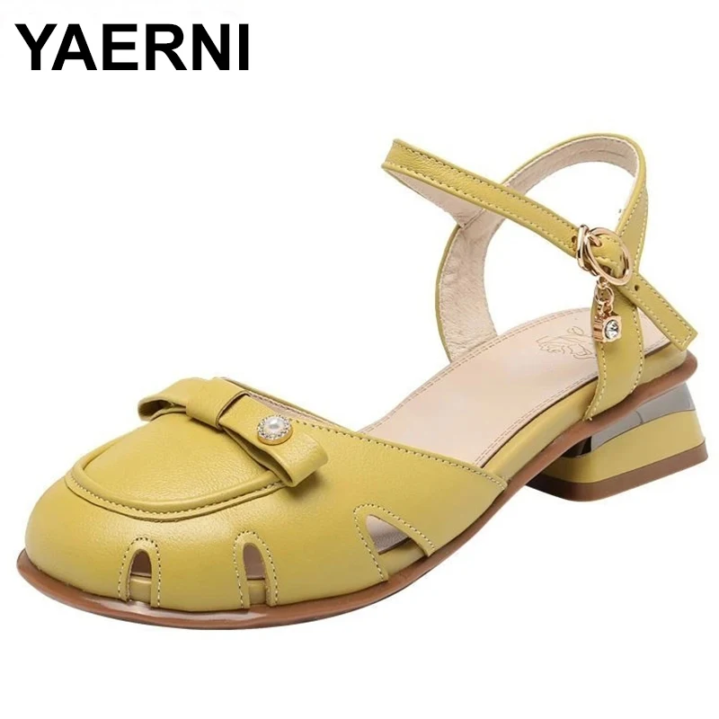 2023 Large size Big size High-heeled shoes Square toe thick heel shoes with hollow out design for breathability women sandals
2023 Large size Big size High-heeled shoes Square toe thick heel shoes with hollow out design for breathability women sandals