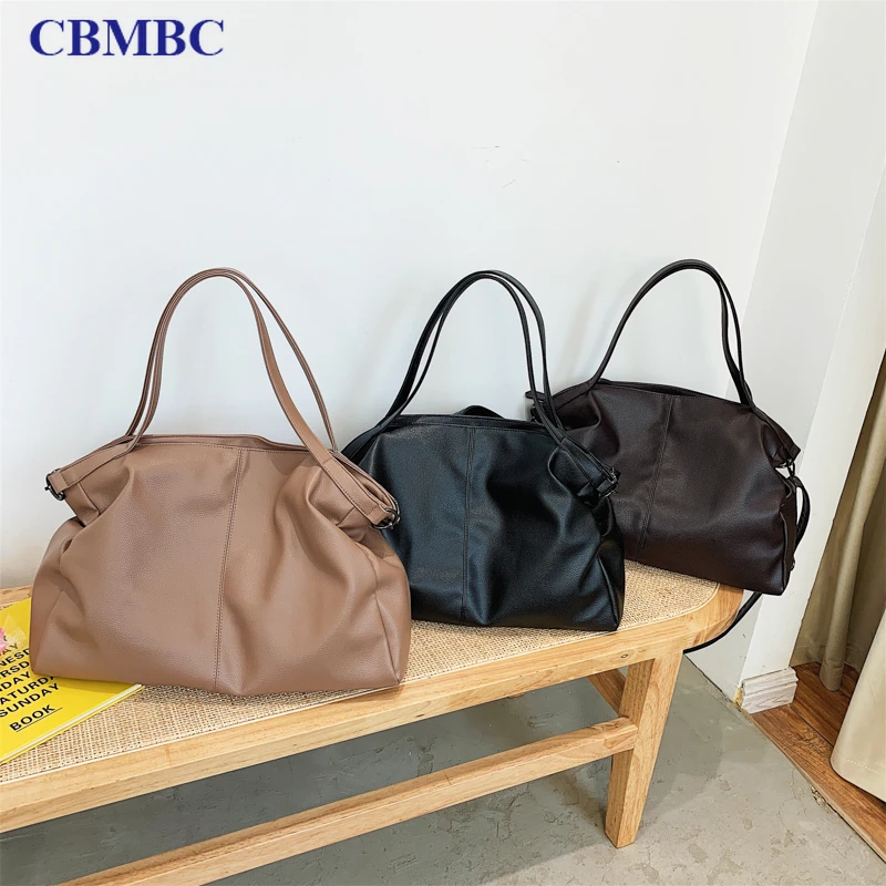Vintage PU Leather Women's Shoulder Handbags Solid Color Large Hobo Bags Female Wild Simple Designer Crossbody Bags 2022
Vintage PU Leather Women's Shoulder Handbags Solid Color Large Hobo Bags Female Wild Simple Designer Crossbody Bags 2022
