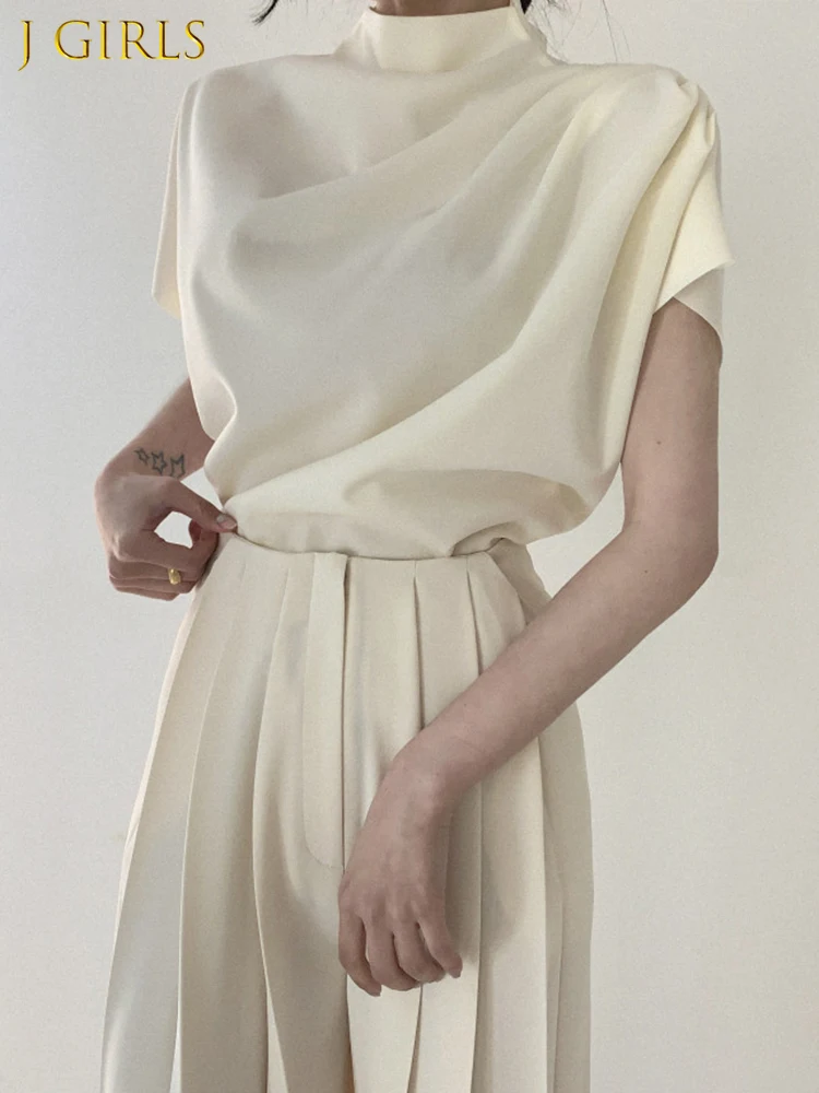 Fashion Elegant Loose T Shirt For Women Round Neck Sleeveless Ruched Solid T Shirts Female Summer Clothes Style New 2022
Fashion Elegant Loose T Shirt For Women Round Neck Sleeveless Ruched Solid T Shirts Female Summer Clothes Style New 2022