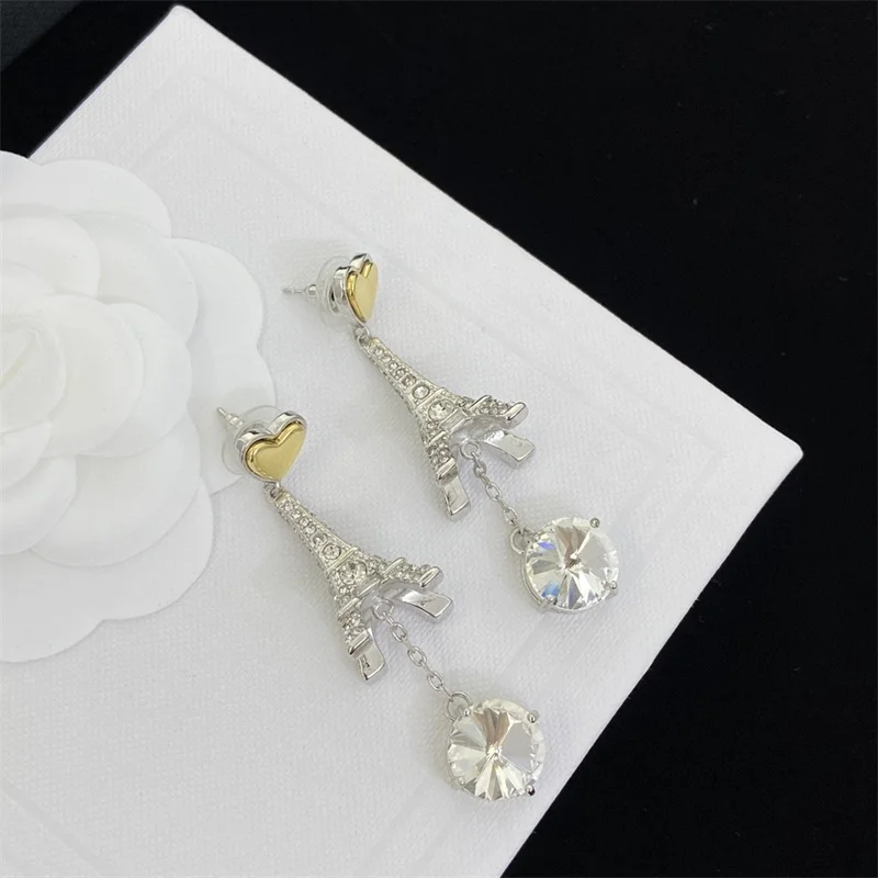 116940 Famous Designer Gold Silver Heart Pendant Necklace Women Top Quality Luxury Jewelry Trend crystal earrings tassel design
116940 Famous Designer Gold Silver Heart Pendant Necklace Women Top Quality Luxury Jewelry Trend crystal earrings tassel design