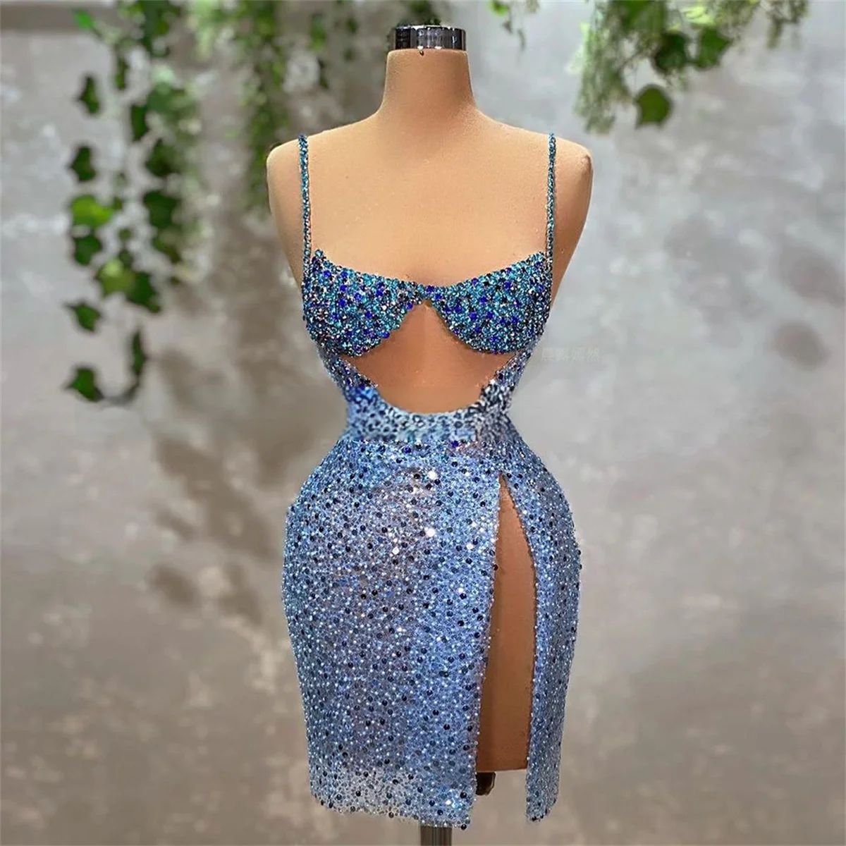 Glitter Cocktail Dresses Long Luxury 2022 Spaghetti Strap Sheath Formal Party Evening Sequin Beaded Split Sexy Prom Gown Vestido
Glitter Cocktail Dresses Long Luxury 2022 Spaghetti Strap Sheath Formal Party Evening Sequin Beaded Split Sexy Prom Gown Vestido