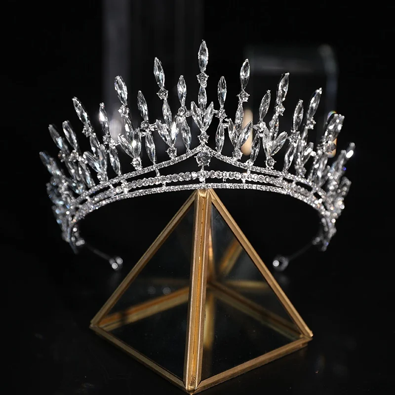 Wedding Headband Rhinestone Zinc Alloy Wedding Accessories Shooting Wedding Dress Makeup Headdress Super Beautiful Crown Crown
Wedding Headband Rhinestone Zinc Alloy Wedding Accessories Shooting Wedding Dress Makeup Headdress Super Beautiful Crown Crown