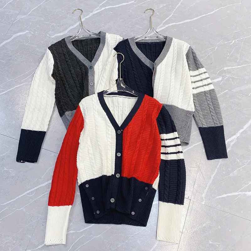 High Quality Autumn and Winter TB Knitwear Woman Korean Version Design Sense Niche Stitching Fashion Slim Fit Long-sleeved Top
High Quality Autumn and Winter TB Knitwear Woman Korean Version Design Sense Niche Stitching Fashion Slim Fit Long-sleeved Top