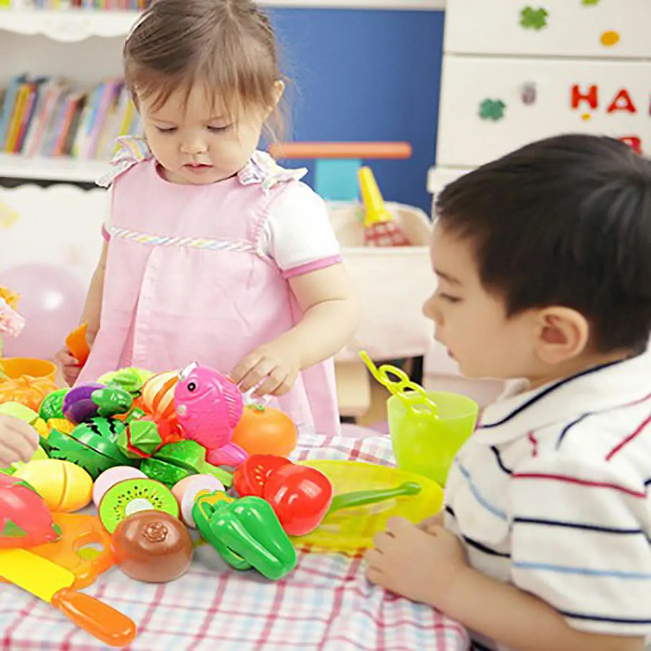 

Fruits and Vegetables Cut and Cut Children's Educational Early Childhood Play Kitchen Toys a Variety of Optional Board Game