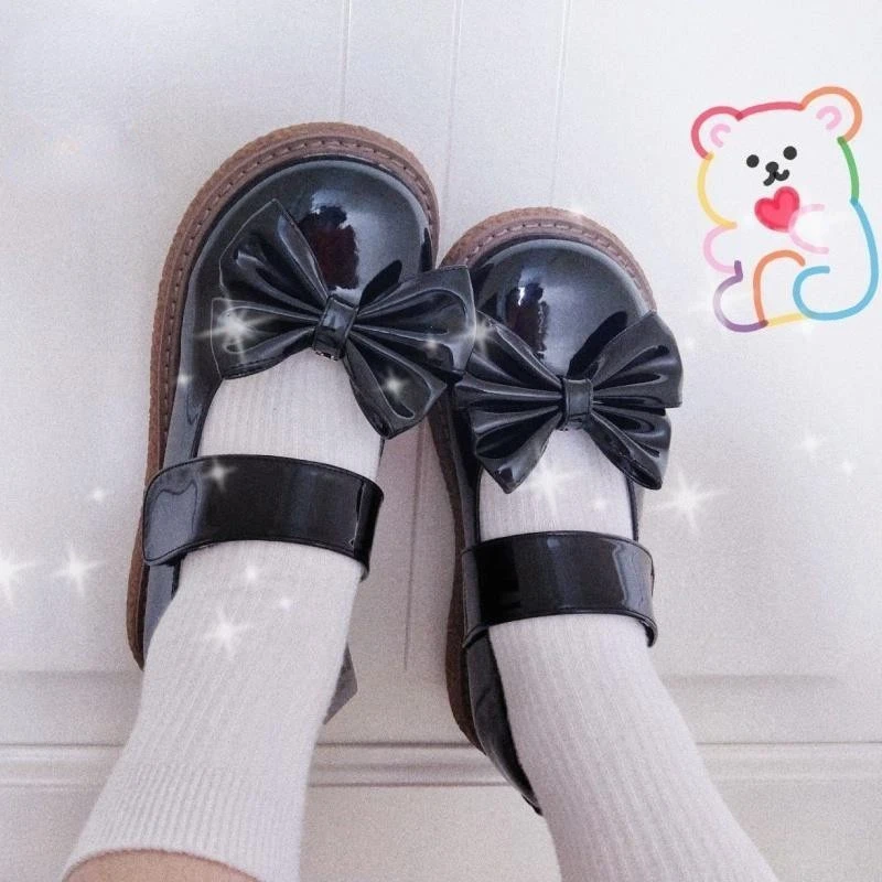 Students Single Shoes Japanese KJ Lolita Shoes Lovely Bowknot Girls Round Head Uniform Black Leather Shoes Mary Jane Shoes 35-40
Students Single Shoes Japanese KJ Lolita Shoes Lovely Bowknot Girls Round Head Uniform Black Leather Shoes Mary Jane Shoes 35-40