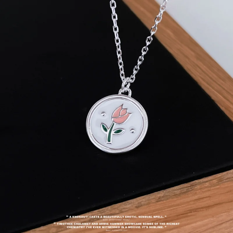French Romance Drop Glaze Tulip Necklace For Women Garden Flower Design Charm Flower Pendant Anniversary Gift For Wife
French Romance Drop Glaze Tulip Necklace For Women Garden Flower Design Charm Flower Pendant Anniversary Gift For Wife