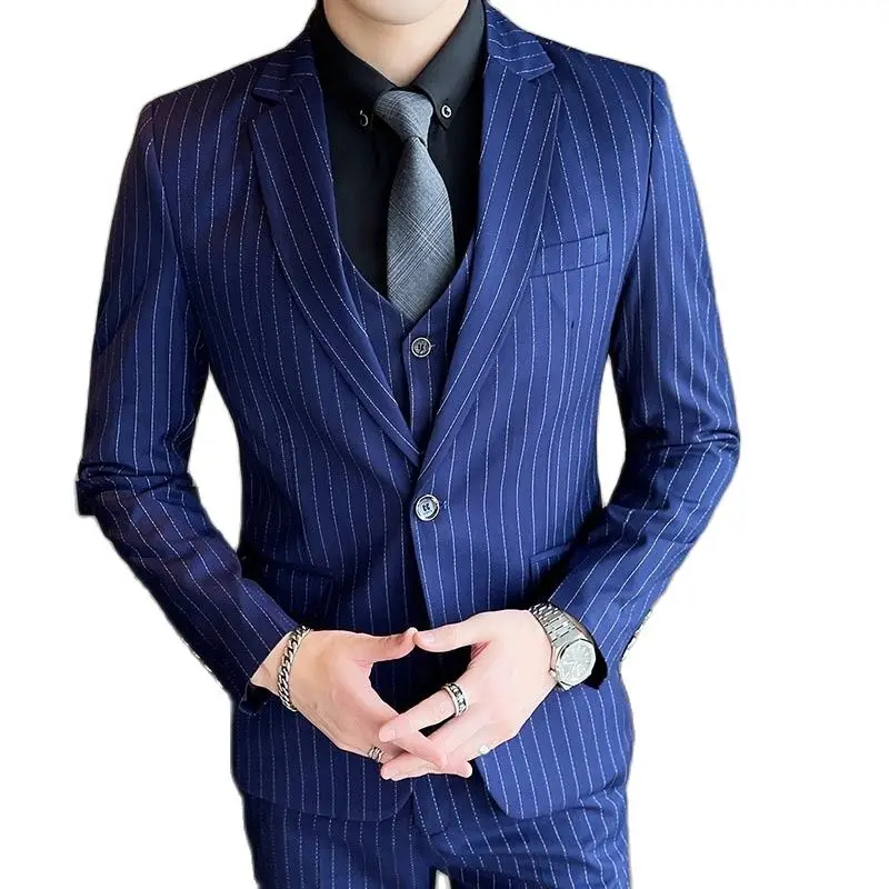 

Модель 2022 года, яркий (костюм + жилет + брюки), однобортный модный городской приталенный деловой повседневный мужской костюм в полоску