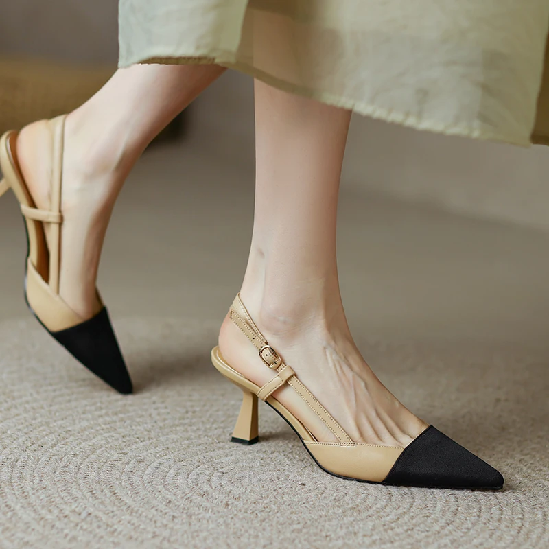 Temperament Color Matching High-heeled Women Shoes Pointed Toe Fairy Style Mid-heeled Shoes Allmatch Sandals Banquet Women Shoes
Temperament Color Matching High-heeled Women Shoes Pointed Toe Fairy Style Mid-heeled Shoes Allmatch Sandals Banquet Women Shoes