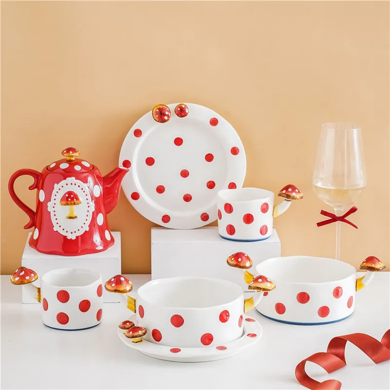 4-color hand-painted mushroom cups, porcelain coffee milk cups, handmade tableware, family gatherings, decorative gifts
4-color hand-painted mushroom cups, porcelain coffee milk cups, handmade tableware, family gatherings, decorative gifts