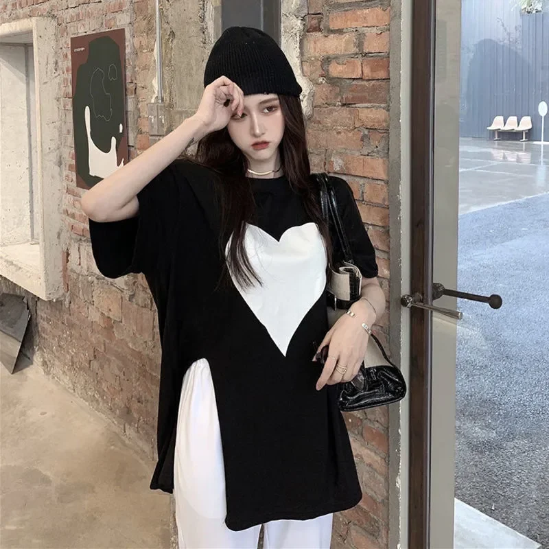 Women's Clothing Y2k Harajuku Side-slit Design Short Sleeve T Shirt Heart Print Oversized T Shirt Oversize Female Top Streetwear
Women's Clothing Y2k Harajuku Side-slit Design Short Sleeve T Shirt Heart Print Oversized T Shirt Oversize Female Top Streetwear
