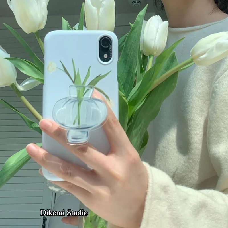Korean ins Lily Vase bracket film phone case for iphone13/11/12promax/xsmax/xr phone case hard cover
Korean ins Lily Vase bracket film phone case for iphone13/11/12promax/xsmax/xr phone case hard cover
