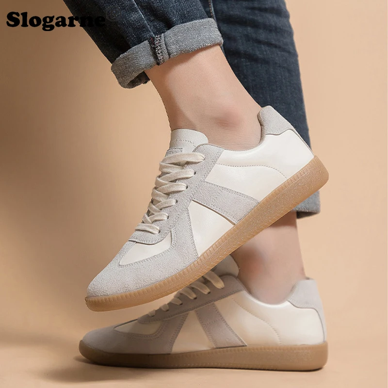 Кожаные кроссовки унисекс, повседневная спортивная обувь для пар, прочная подошва, осень
Кожаные кроссовки унисекс, повседневная спортивная обувь для пар, прочная подошва, осень