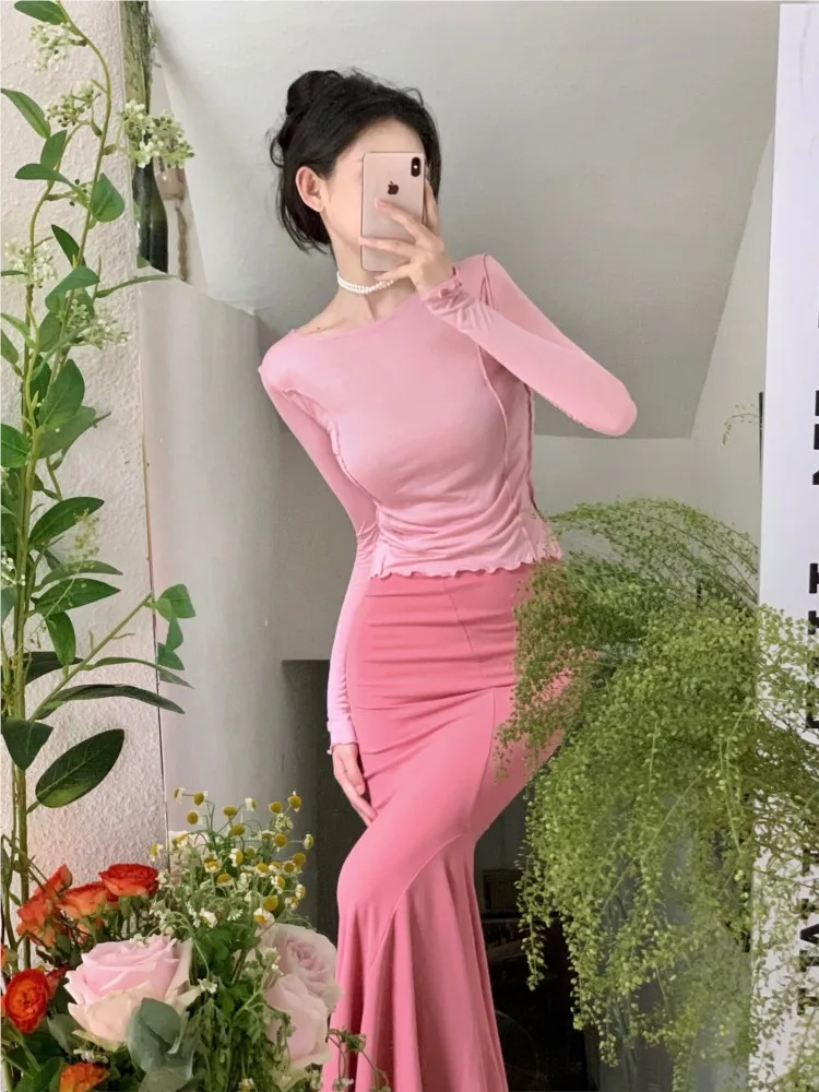 Women Bodycon Sexy Two Piece Set Pink T-Shirt Top High Waist Mermaid Skirt Suit Autumn Korean Fashion Runway Evening Clothes
Women Bodycon Sexy Two Piece Set Pink T-Shirt Top High Waist Mermaid Skirt Suit Autumn Korean Fashion Runway Evening Clothes