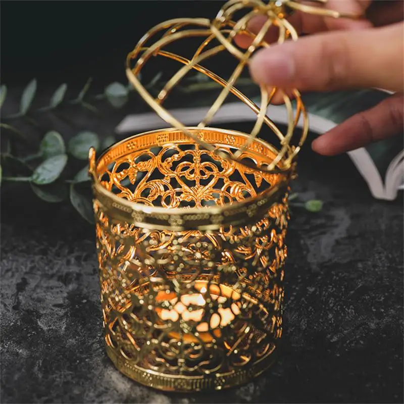 

Birdcage Candlestick Candle Holder Table Ornament Luxury Style Home Decoration Household Electroplated Hollow Metal Crafts