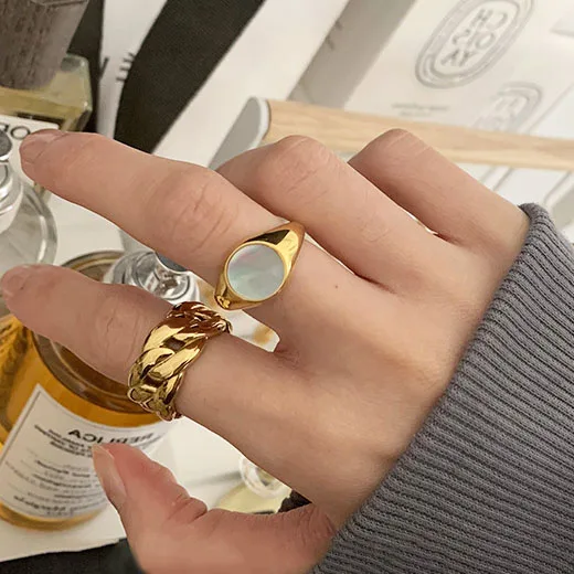 High Quality Luxury Geometric Round Shell Big Wide Gold Chain Rings For Women Fashion Jewelry 2022 
High Quality Luxury Geometric Round Shell Big Wide Gold Chain Rings For Women Fashion Jewelry 2022