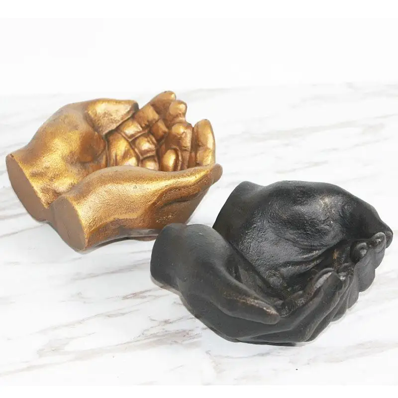 Retro Hand Palm Metal Statue Abstract Crafts Ornaments Desk Decoration Golden Hand Palm Sculpture Room Aesthetics Furnishings
Retro Hand Palm Metal Statue Abstract Crafts Ornaments Desk Decoration Golden Hand Palm Sculpture Room Aesthetics Furnishings