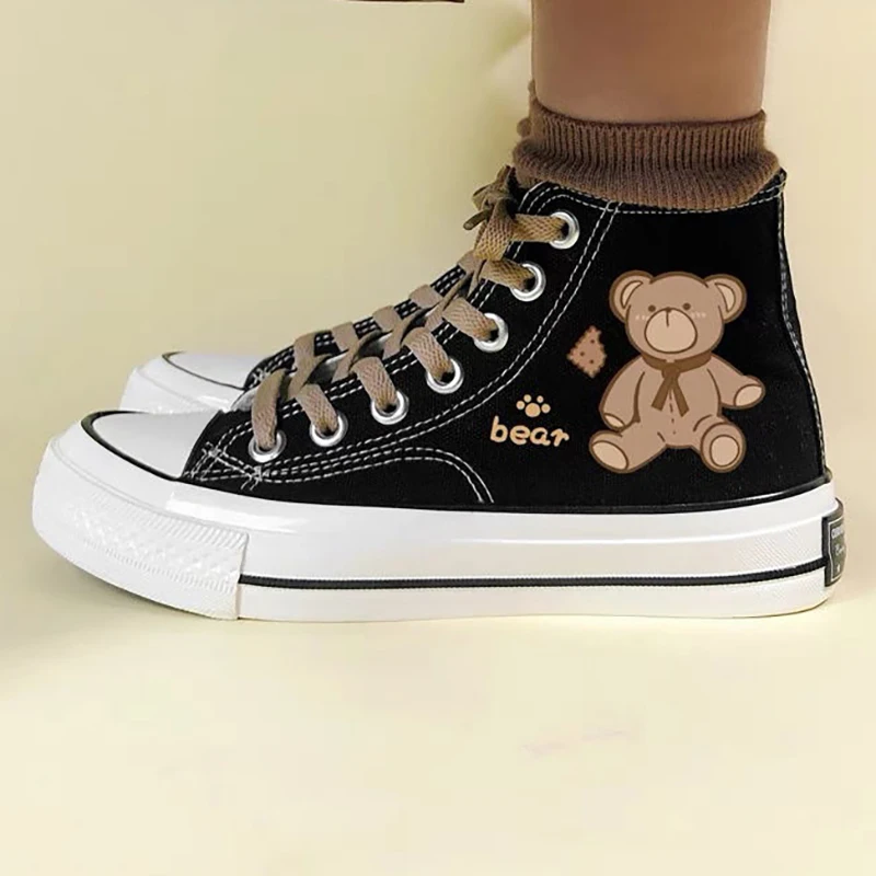 Autumn Bear Espadrilles Woman 2021 Fashion Black Canvas Sneakers Casual Ladies Footwear Cartoon Print Student Daily Shoes 
Autumn Bear Espadrilles Woman 2021 Fashion Black Canvas Sneakers Casual Ladies Footwear Cartoon Print Student Daily Shoes