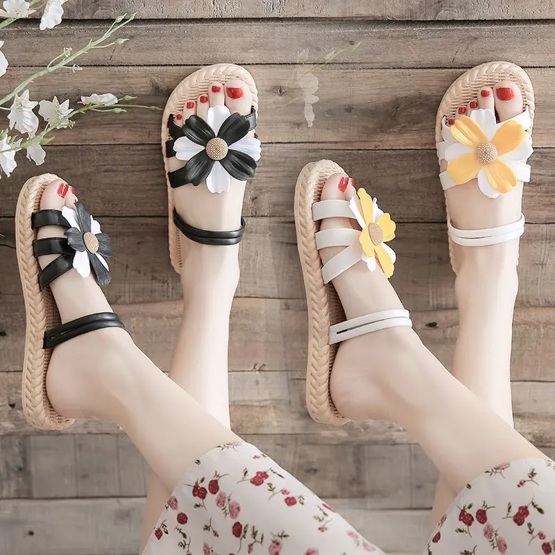 Flower Female Shoes Slippers Casual Slides Low 2022 Luxury Flat Summer Rubber Rome Floral Basic PU Bonded Leather Shoes Woman 20
Flower Female Shoes Slippers Casual Slides Low 2022 Luxury Flat Summer Rubber Rome Floral Basic PU Bonded Leather Shoes Woman 20