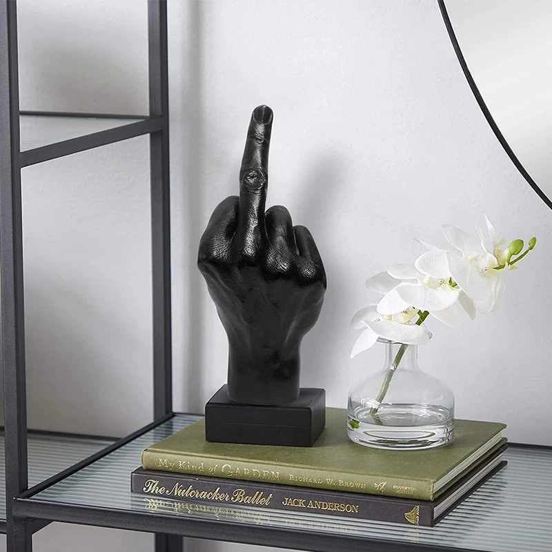 2022 New Personality ,Middle Finger Statue Home Desk Decoration Jewelry Desktop Hand Statue Living Room Decoration
2022 New Personality ,Middle Finger Statue Home Desk Decoration Jewelry Desktop Hand Statue Living Room Decoration