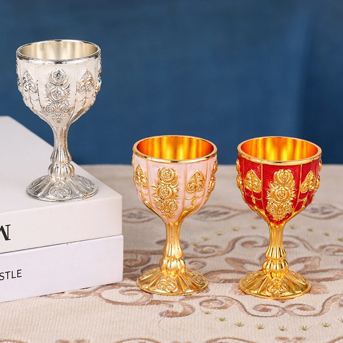 Alloy Wine Cup Retro Goblet Embossed European Royal Chalice Party Whiskey Drink Cup Zinc Alloy Spirit Wine Glass 20ml 
Alloy Wine Cup Retro Goblet Embossed European Royal Chalice Party Whiskey Drink Cup Zinc Alloy Spirit Wine Glass 20ml