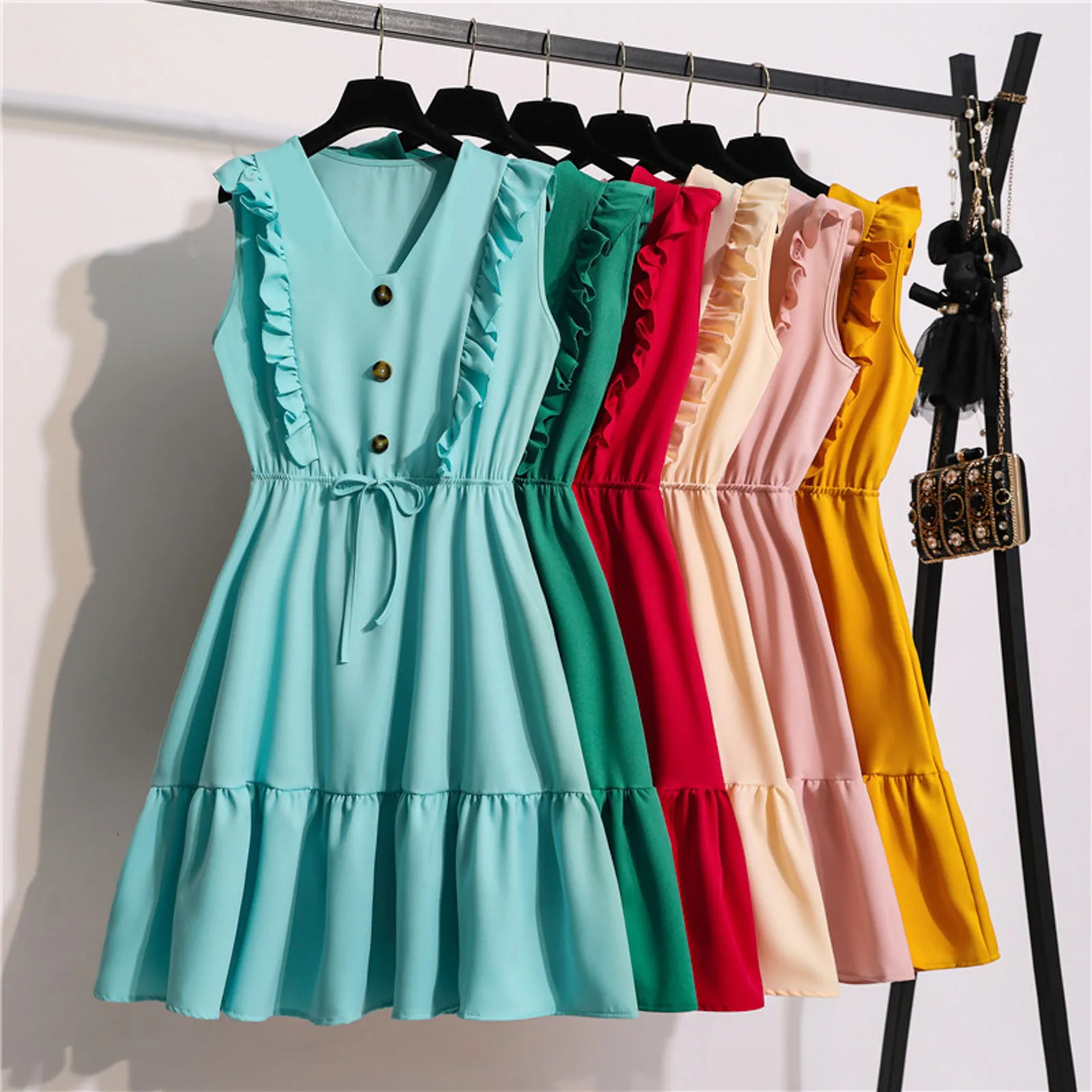 Summer Women Sleeveless Solid Color Print Dress V Neck Casual Short Dresses Dress Materials for Women Split Black Dress
Summer Women Sleeveless Solid Color Print Dress V Neck Casual Short Dresses Dress Materials for Women Split Black Dress