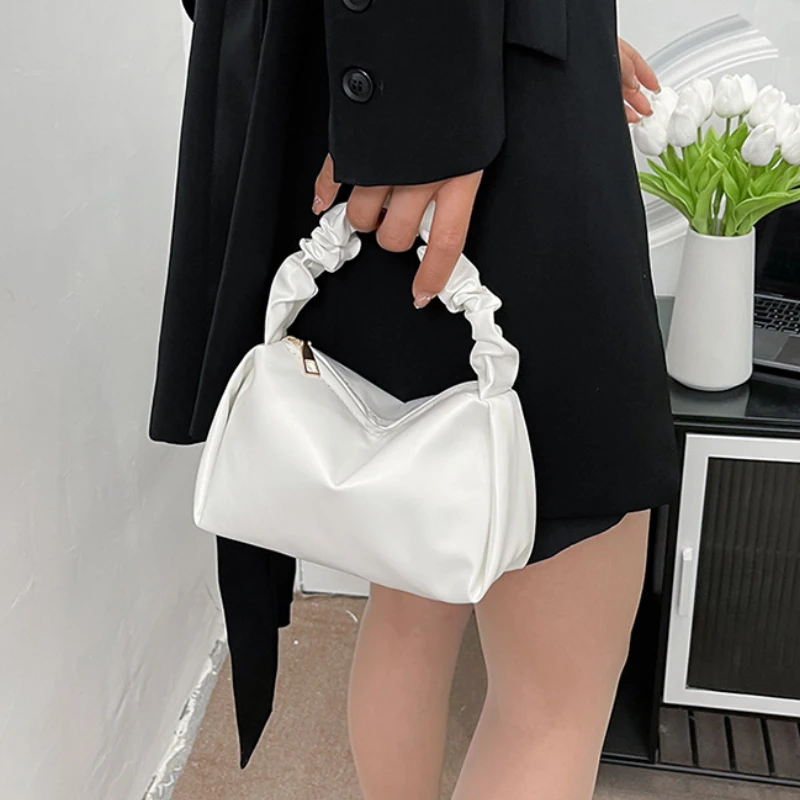 Fashion Designer Bags Luxury Korean Mini Bag Handbag Square Bag Handbag Purses and Handbags Bolsas De Mujer Tote Bag
Fashion Designer Bags Luxury Korean Mini Bag Handbag Square Bag Handbag Purses and Handbags Bolsas De Mujer Tote Bag