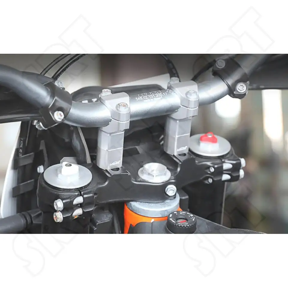 Fits for KTM ADV 1050 1090 1190 1290 Super Adventure R S GT Motorcycle Handlebar Risers 30 MM Heightening Blocks Mount Adapter
Fits for KTM ADV 1050 1090 1190 1290 Super Adventure R S GT Motorcycle Handlebar Risers 30 MM Heightening Blocks Mount Adapter