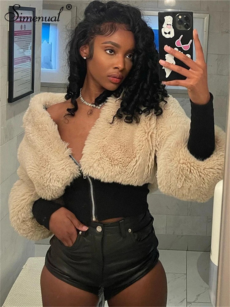 Simenual Elegant Fashion Patchwork Warm Fur Zipper Cropped Coat Casual E-Girl Chic Slim V-Neck Jackets Y2K Outcoat Autumn Winter
Simenual Elegant Fashion Patchwork Warm Fur Zipper Cropped Coat Casual E-Girl Chic Slim V-Neck Jackets Y2K Outcoat Autumn Winter