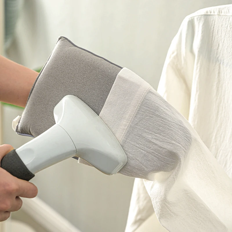 Ручная гладильная мини-доска, паровой утюг, бытовой Теплоизоляционный губчатый маленький складной портативный железный стол, стойка для до...
Ручная гладильная мини-доска, паровой утюг, бытовой Теплоизоляционный губчатый маленький складной портативный железный стол, стойка для до...