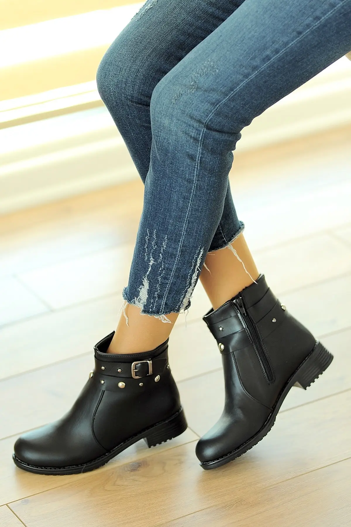 Women BootsBlack 's ie & A- New Arrival Luxury Stylish Female Boots Platform Designer Comfortable Ladies Boots High Quality
Women BootsBlack 's ie & A- New Arrival Luxury Stylish Female Boots Platform Designer Comfortable Ladies Boots High Quality