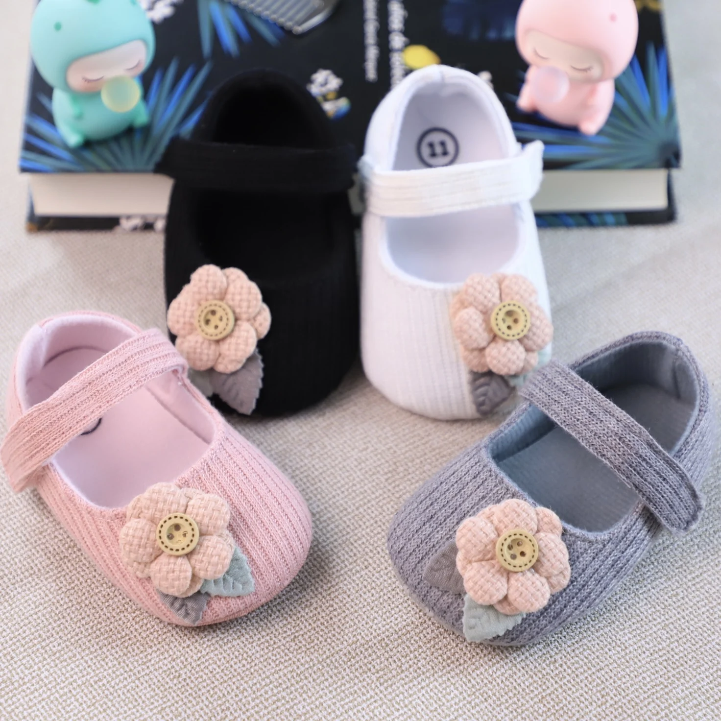 Baby Step Shoes Baby's First Pair of Toddler Shoes Baby Shoes Breathable Non-slip Girls Fashion Shoes Princess Style 
Baby Step Shoes Baby's First Pair of Toddler Shoes Baby Shoes Breathable Non-slip Girls Fashion Shoes Princess Style