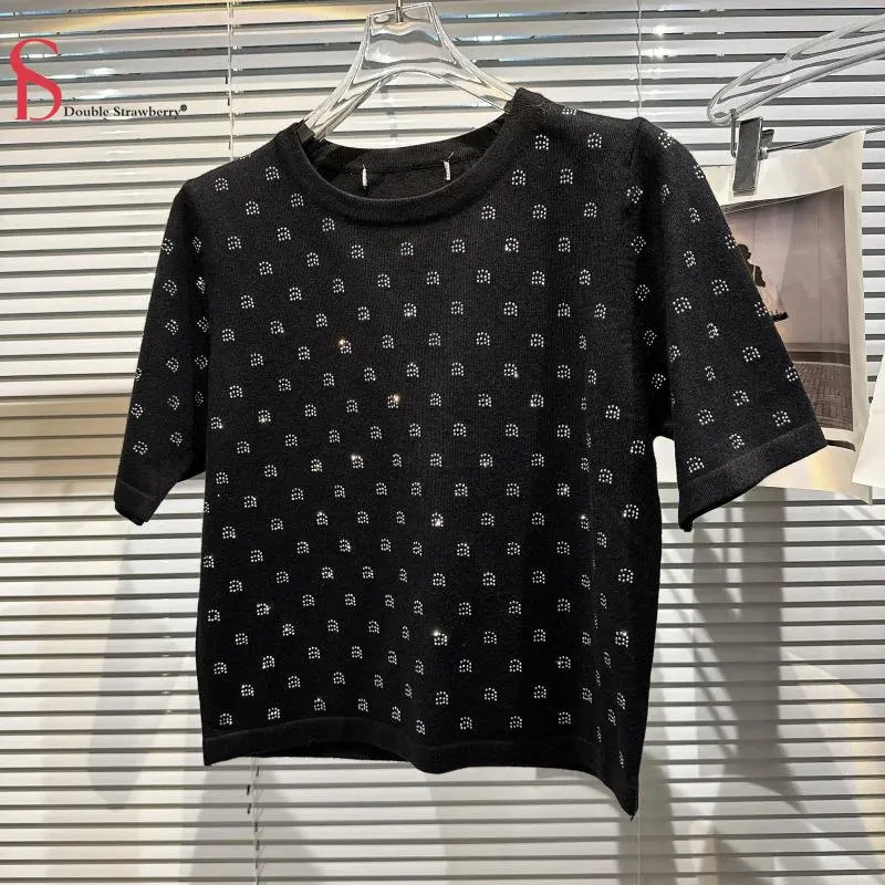 Spring New Style Women's A Letter Hot Diamond Heavy Industry Small Short Knitted Short-sleeved T-shirt Tops Female
Spring New Style Women's A Letter Hot Diamond Heavy Industry Small Short Knitted Short-sleeved T-shirt Tops Female