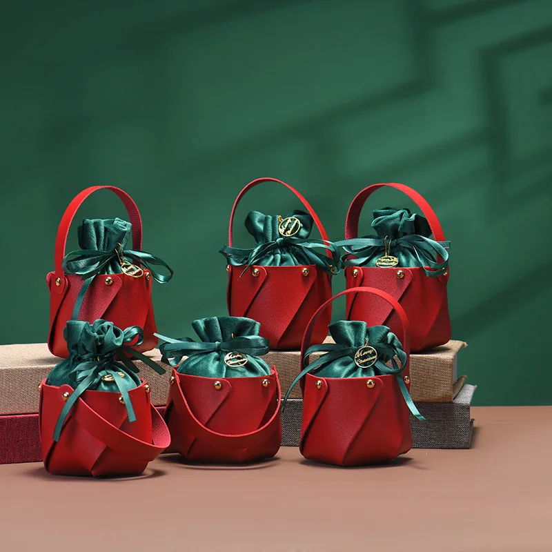 Christmas Creative Apple Box Christmas Eve Candy Gift Box Leather Portable Apple Box Xmas Gifts Box Desktop Sundries Storage
Christmas Creative Apple Box Christmas Eve Candy Gift Box Leather Portable Apple Box Xmas Gifts Box Desktop Sundries Storage