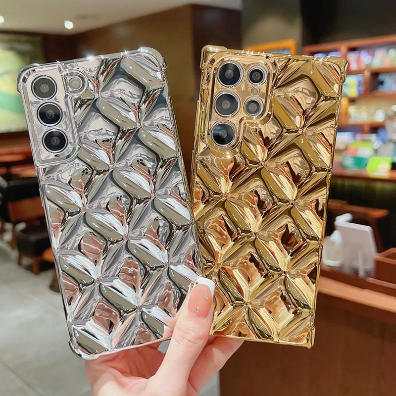 Luxury Square Rhombus Gold Electroplated Phone Case For Samsung Galaxy S22 PLUS S21 ULTRA S22 Camera Protection Cases Back Cover
Luxury Square Rhombus Gold Electroplated Phone Case For Samsung Galaxy S22 PLUS S21 ULTRA S22 Camera Protection Cases Back Cover