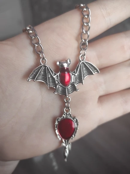 Bat Cross Pendant Jewelry Gothic Vintage Hip Hop Metal Necklace for Women Clavicle Chain Party Halloween Jewelry Gift Wholesale
Bat Cross Pendant Jewelry Gothic Vintage Hip Hop Metal Necklace for Women Clavicle Chain Party Halloween Jewelry Gift Wholesale
