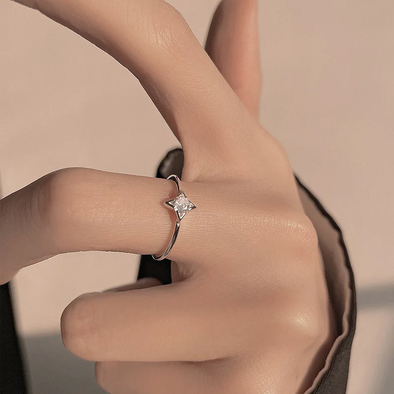 2023 Women Rings Korean Gothic Fine Circle XINGX Super Flash Rhinestone Four Eight-Pointed Stars Gold Jewelry Engagement Ring
2023 Women Rings Korean Gothic Fine Circle XINGX Super Flash Rhinestone Four Eight-Pointed Stars Gold Jewelry Engagement Ring