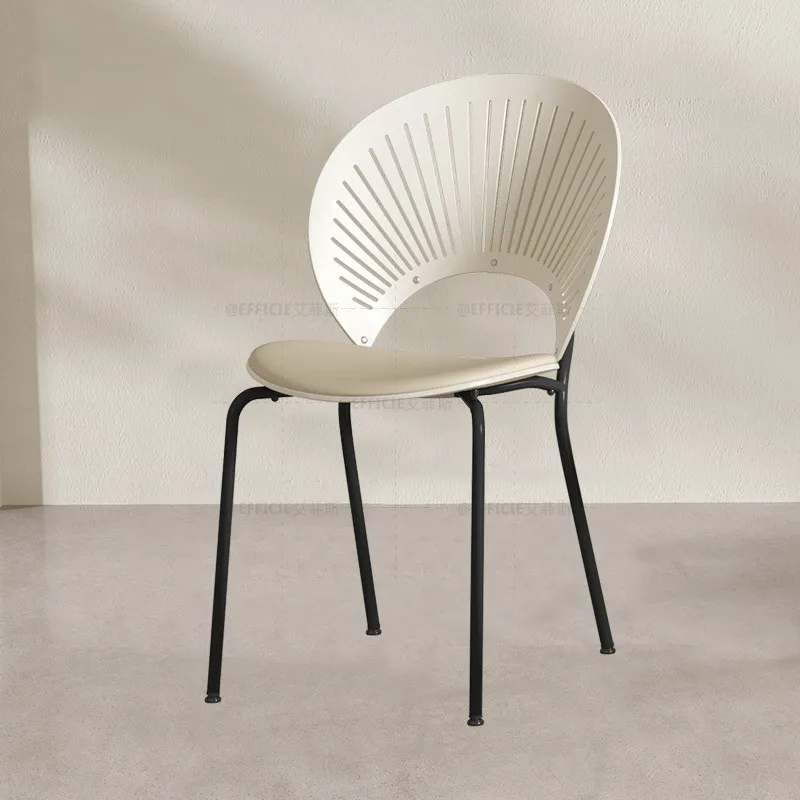 Kitchen Beautiful Dining Chairs Modern Luxury Ultralight European Dining Chairs Metal Faux Leather Sillas Hotel Furniture 
Kitchen Beautiful Dining Chairs Modern Luxury Ultralight European Dining Chairs Metal Faux Leather Sillas Hotel Furniture