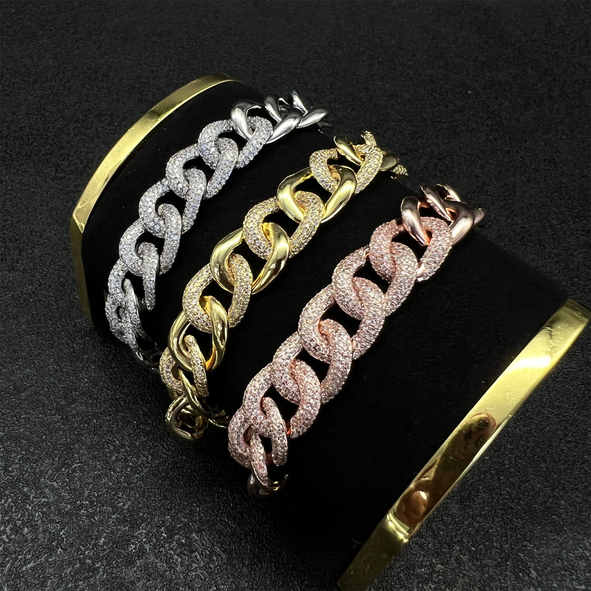 Rose Gold Silver Colour Zircon Hip Hop Fine Jewelry For Men Women Fashion Bling Bracelets Pulseras Para Parejas 
Rose Gold Silver Colour Zircon Hip Hop Fine Jewelry For Men Women Fashion Bling Bracelets Pulseras Para Parejas