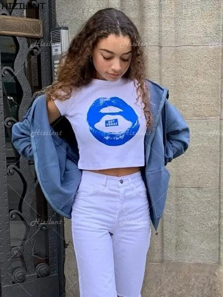 Y2K Gothic Punk T Shirts White Women Grunge Aesthetic Summer lips Graphic Print Crop Tops Slim Short Sleeve Fashion Clothes EMO
Y2K Gothic Punk T Shirts White Women Grunge Aesthetic Summer lips Graphic Print Crop Tops Slim Short Sleeve Fashion Clothes EMO