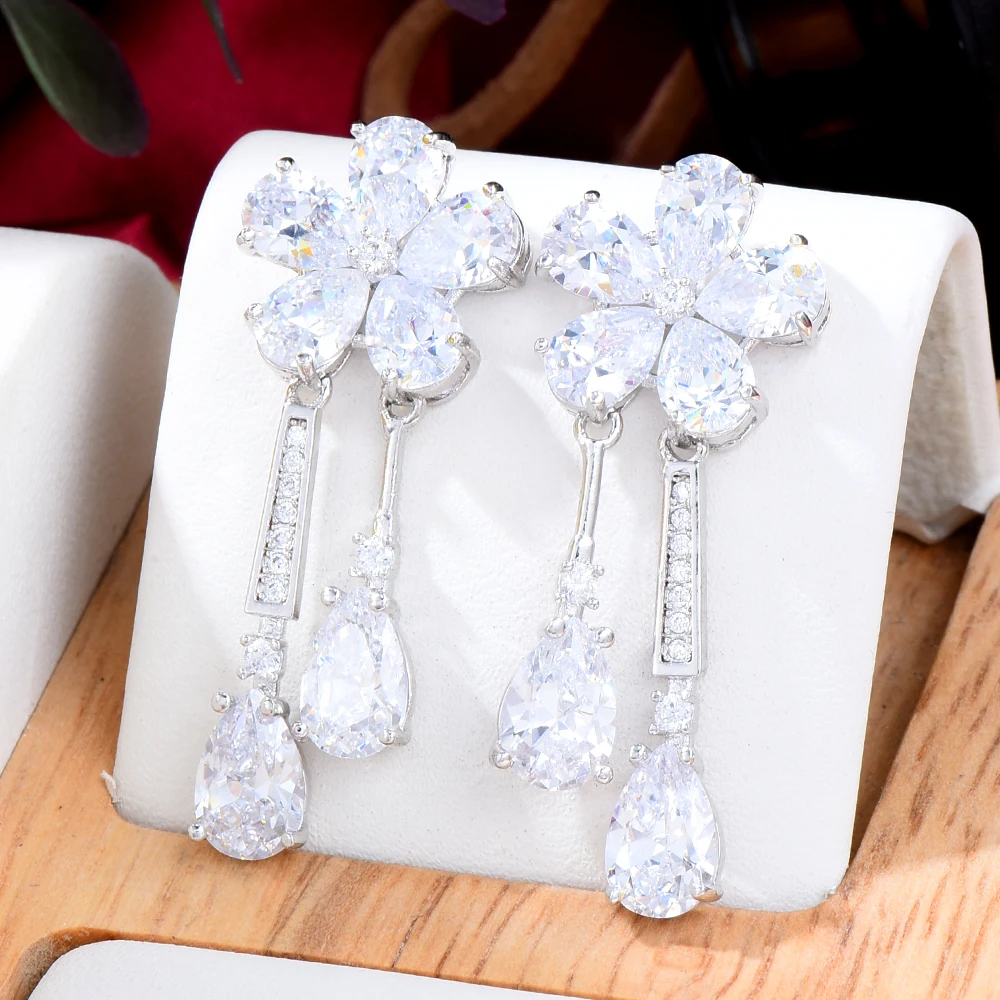 Роскошные романтичные серьги-подвески Blachette с цветочным кулоном с полным покрытием из Кубического циркония для женщин Свадебные модные юве...
Роскошные романтичные серьги-подвески Blachette с цветочным кулоном с полным покрытием из Кубического циркония для женщин Свадебные модные юве...