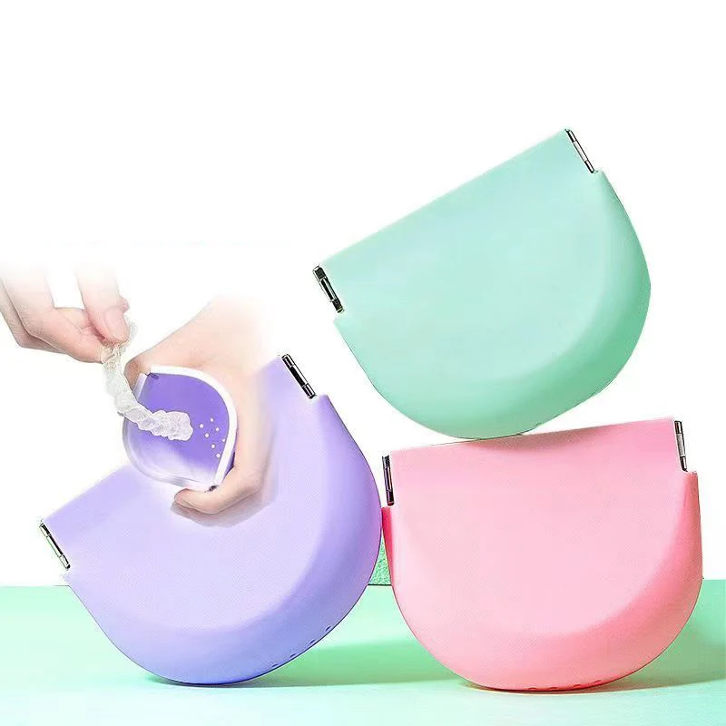 Portable Soft Silicone Pinch Pouch Orthodontic Retainer Case with Vent Hole Self-Closing Orthodontic Mouth Guard Braces Case
Portable Soft Silicone Pinch Pouch Orthodontic Retainer Case with Vent Hole Self-Closing Orthodontic Mouth Guard Braces Case