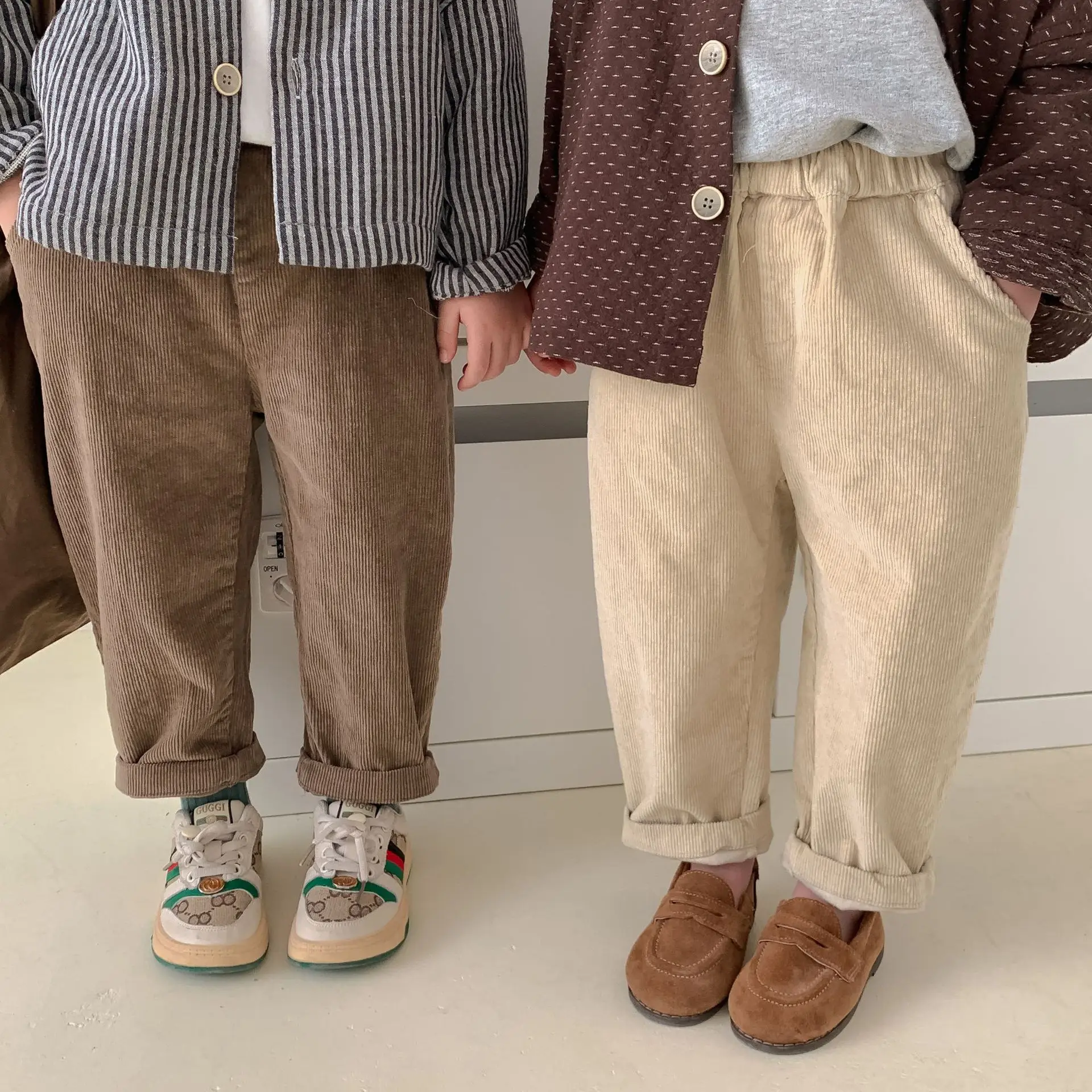 Children's Spring And Autumn Elastic Corduroy Pants For Boys And Girls Casual Pants For Boys And Girls
Children's Spring And Autumn Elastic Corduroy Pants For Boys And Girls Casual Pants For Boys And Girls