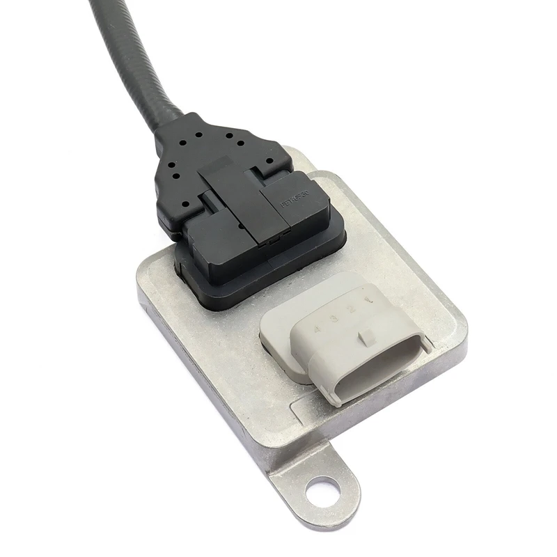 Nitrogen Oxide NOX Sensor 5WK9 6673A Fits For Cummins 12V 3687334RX 
Nitrogen Oxide NOX Sensor 5WK9 6673A Fits For Cummins 12V 3687334RX