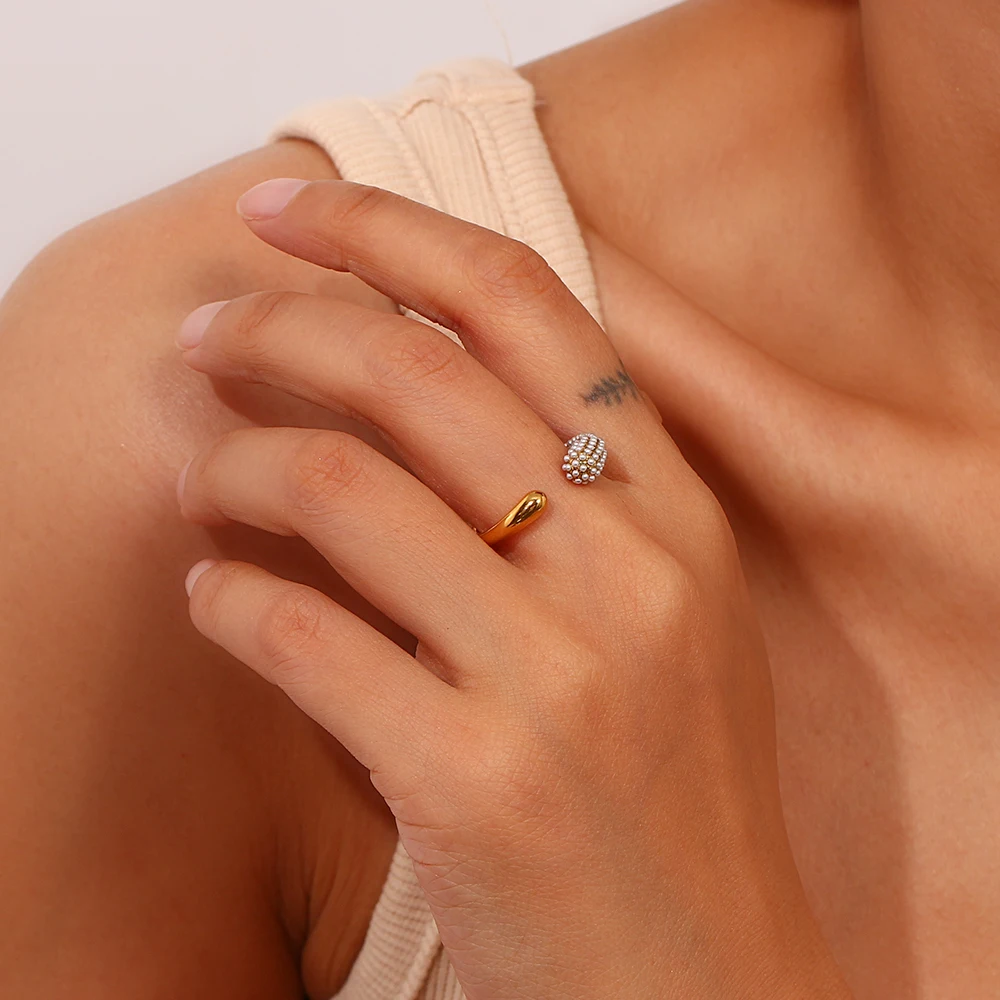 2023 New Trend Asymetric Two Sides Waterdrop Snake Shape Pearl Rings For Women Ladies Fashion Stainless Steel Jewelry
2023 New Trend Asymetric Two Sides Waterdrop Snake Shape Pearl Rings For Women Ladies Fashion Stainless Steel Jewelry